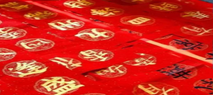 ����ɫ��