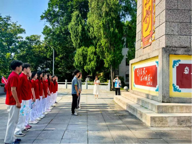 �ǻ�ˇ�����������m���䣨�ģ������������f��ů�c�tɫ����