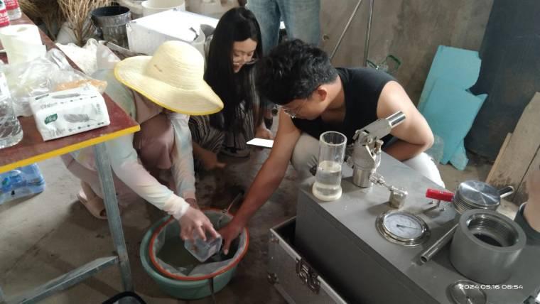 �W�O���Ԛg�����S�������~�������a����С�̽�����a֮��