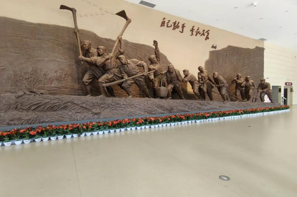 ��������ƽ���𣬄��º����@����