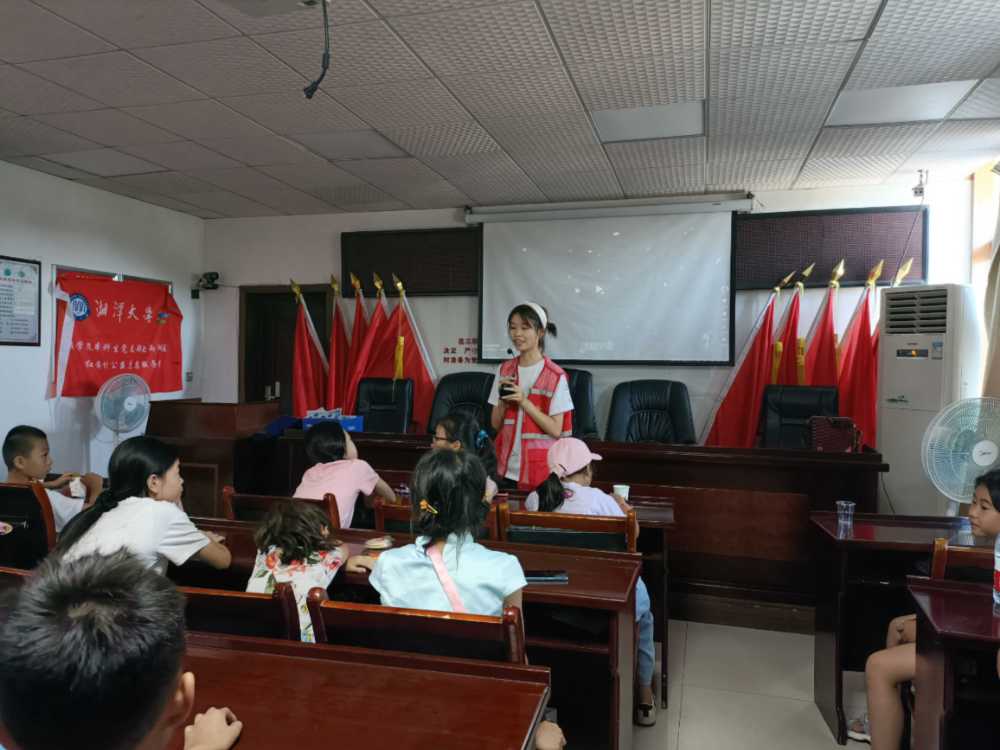 ��̶��W���ǻ�������־Ը������_չ�ƌW���}�������