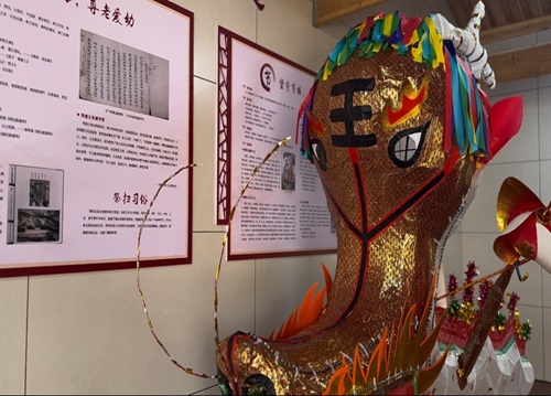 ӿ�����ƺ����γ������� �������ϴ�������`��{�д����������z����