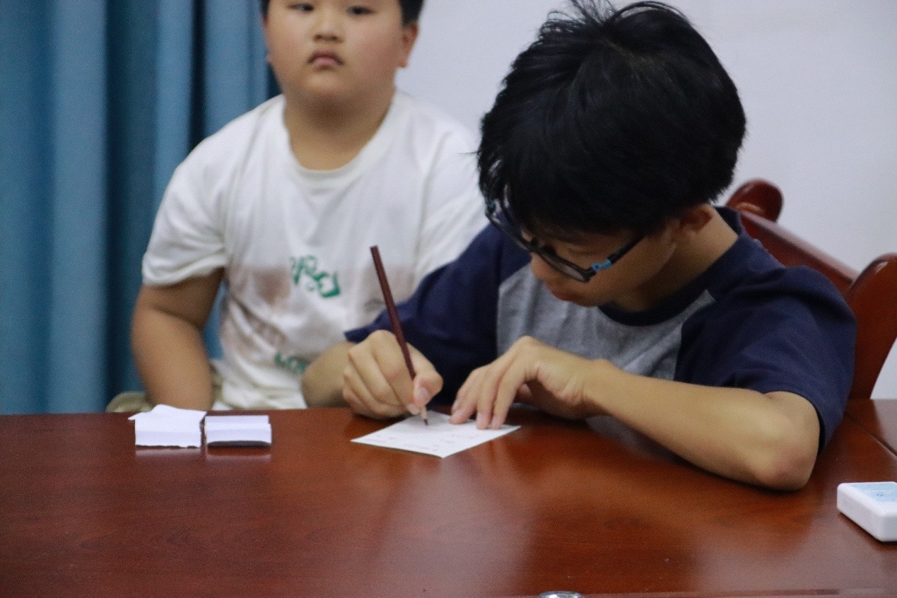 AI�����������������l��ͯ�������M�F��