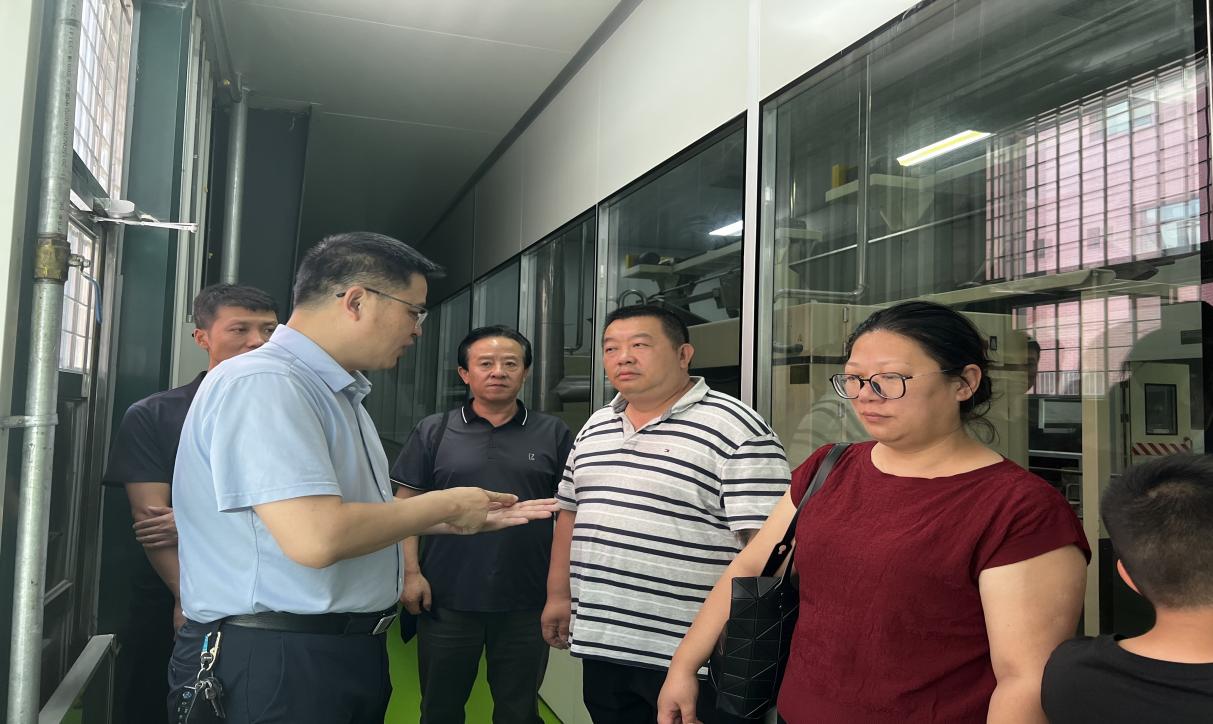 ��ؔ�W��̽�L�_�����F���������ھ�С������_���Ј����ĊW��