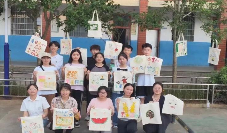 ������ͬ�С��F꠸��������С����벢�e��̽���lչ��·��