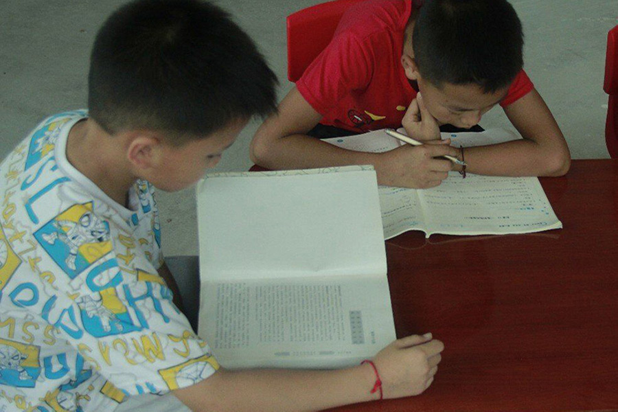 ǭ���׌�"ϣ���w�P"�Fꠣ��n���o���̻��A���̌W���L�x����