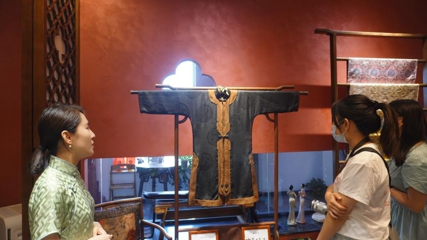 ɽ�|��W(xu��)�T������(w��)�F(tu��n)�� �۽���(sh��)�ք�(chu��ng)��a(ch��n)�I(y��)�ں���̽��������+���l(f��)չ�I(y��)�B(t��i)