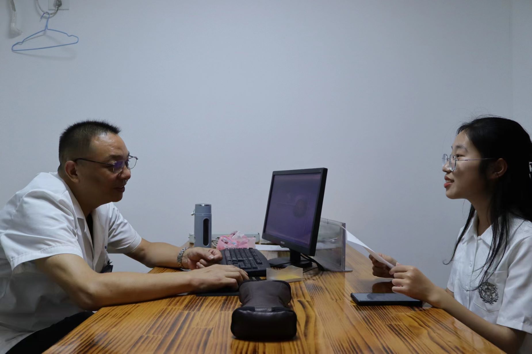 �����r�ģ������g������ˮ�WԺ�t�WԺ���L̎�����t��̽��S��