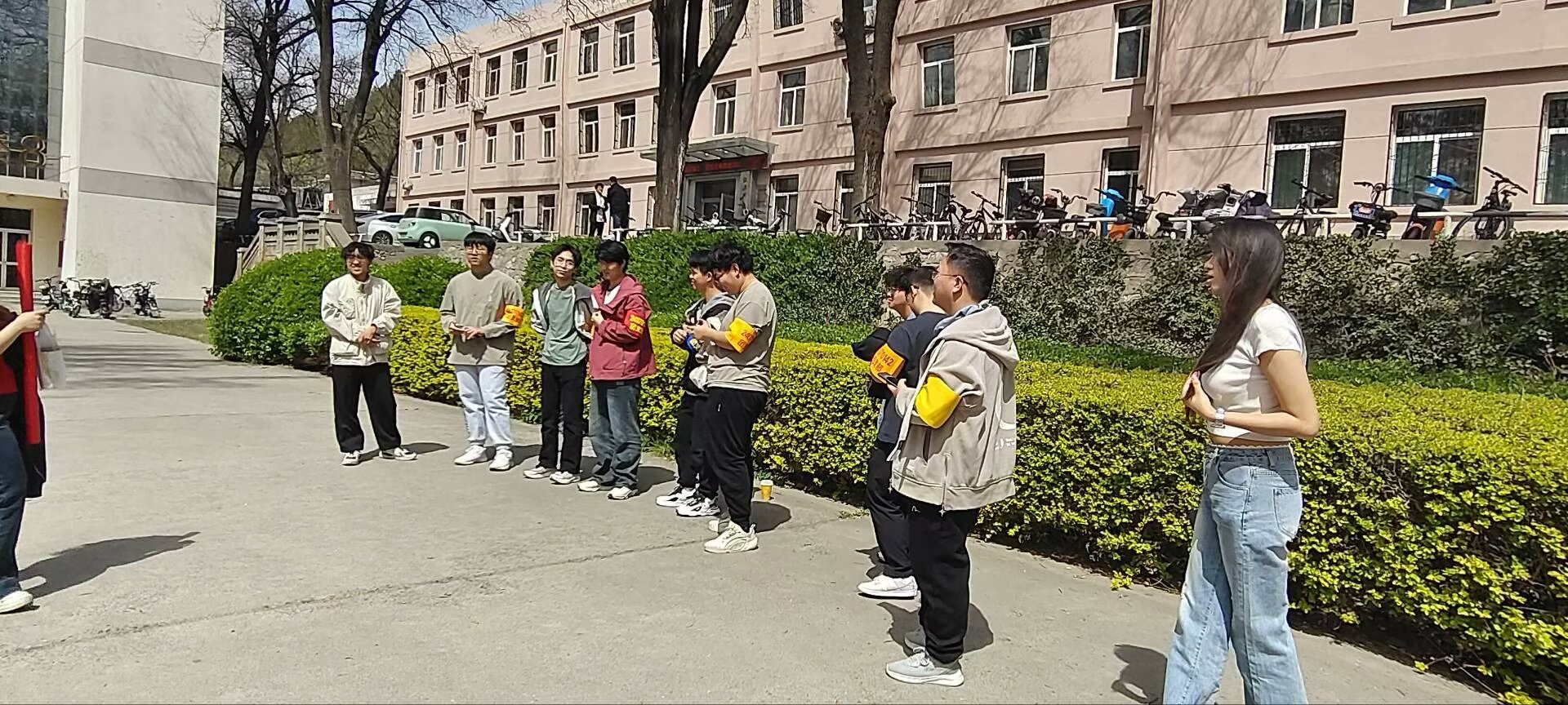 �б���W24070142���F�ջ��<У�@��ՙӰ�����h����