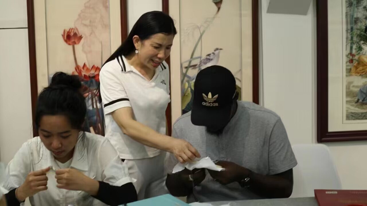 ���������C �������羉