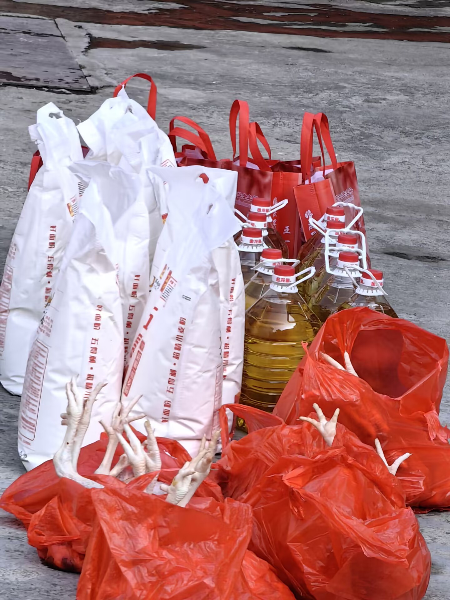 �ഺ���Ї�(gu��)ʽ�F(xi��n)����ͦ�ߓ�(d��n)��(d��ng)����־Ը�����M(j��n)���깫Ԣ�����f��ů�c�P(gu��n)��