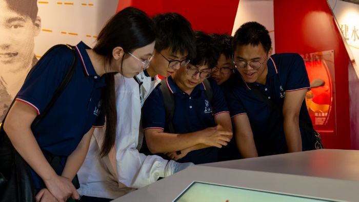 �L(zh��ng)����W(xu��)�W(xu��)��׷���ֻ�·��ʿ���E���� �T���B��߅����