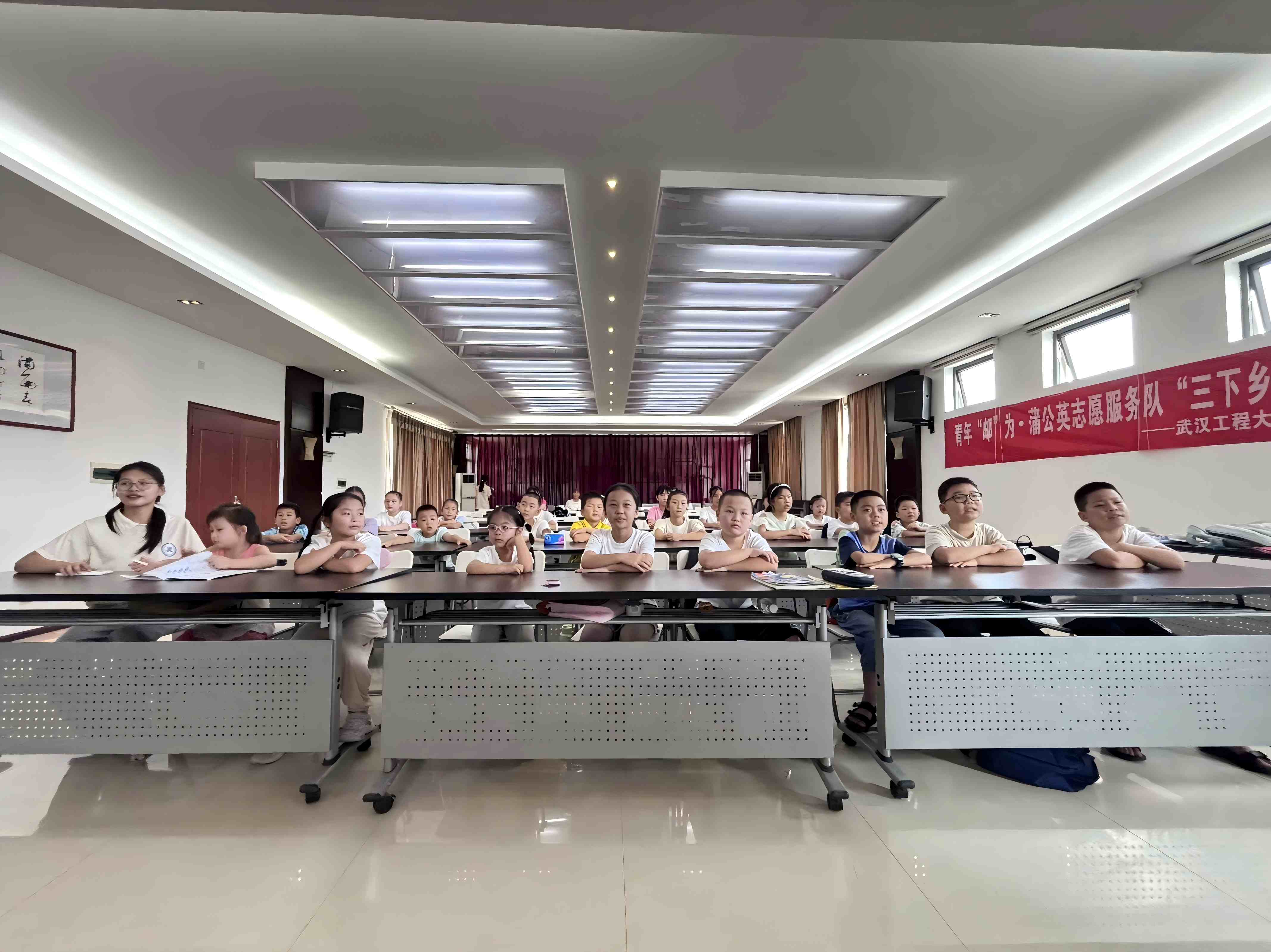 ����L�X �����D��Ӣ�Z �������ꡰ�]���顤�ѹ�Ӣ־Ը�����֧���M�Еr