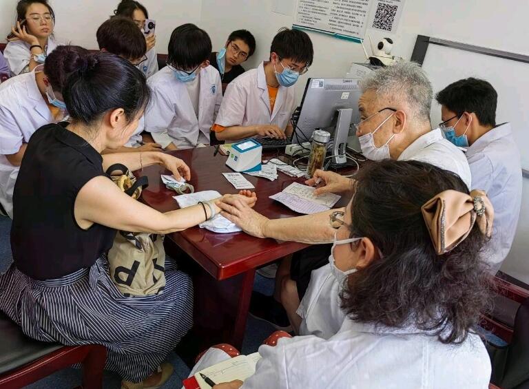 ���������l�������������x�\��