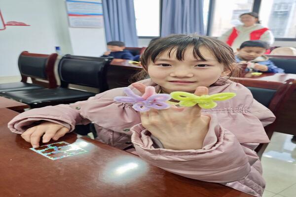 �L��ͯ�꣬ɫ��δ�� ��������ؔ(c��i)��(j��ng)��W(xu��)�x���f(xi��)��(hu��)��ͯ�����ʺ��L��(m��ng)��ͯ���n�á����(d��ng)