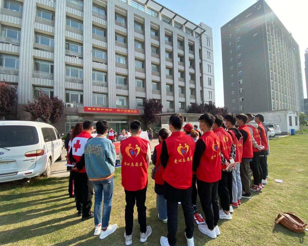 ���P(y��ng)�����P(gu��n)��֮��