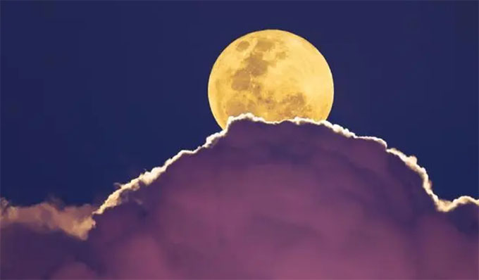 ���ϵ���������һ�ӵ��۾�