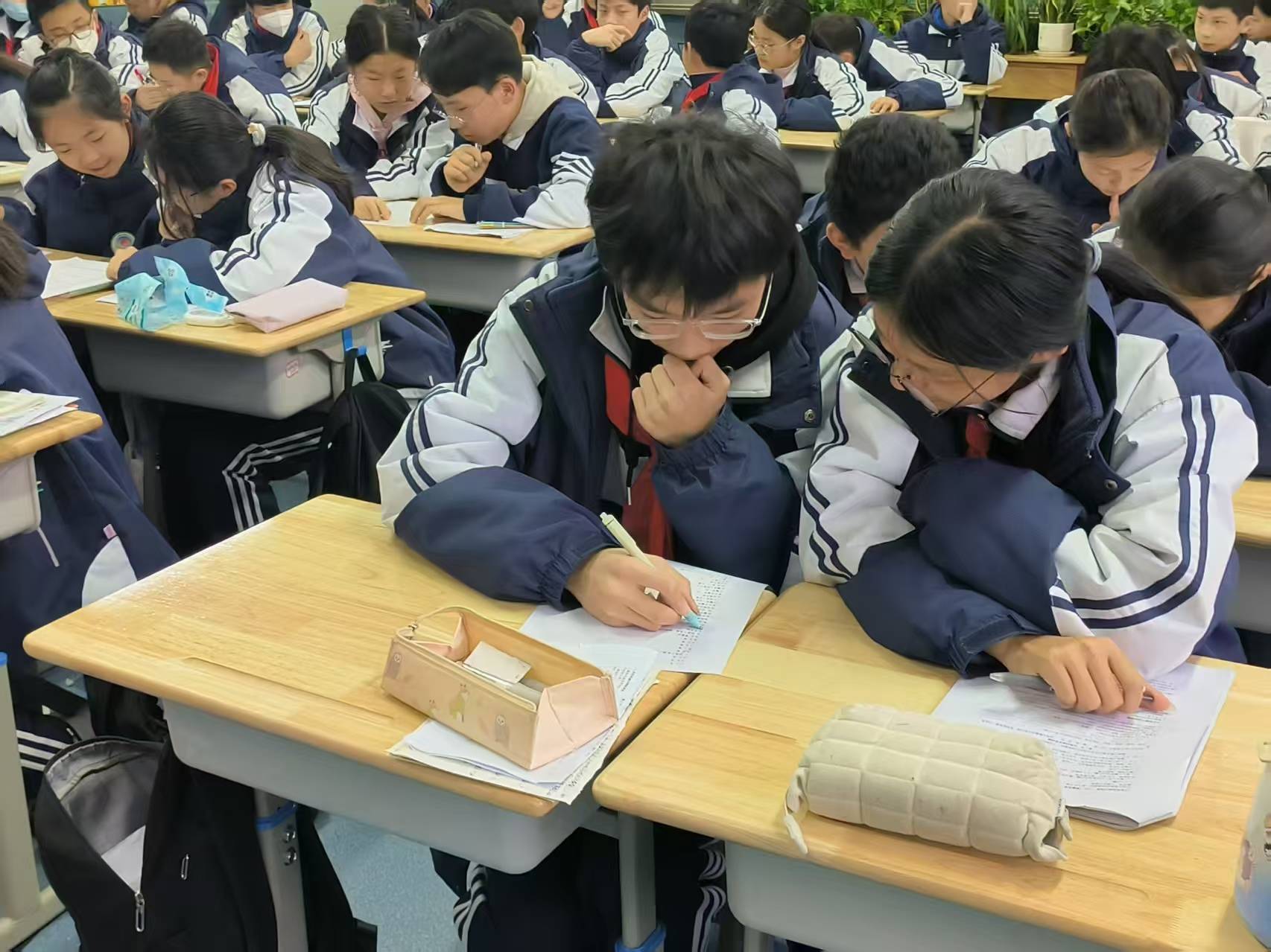 ���tˎ�����������M���u���ϣ����y�Ļ���У�@�`���¹��