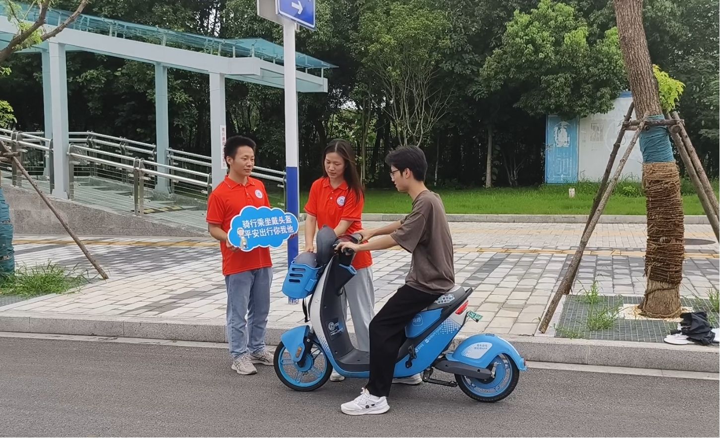 �ഺ�������ǰ·������������I(l��ng)�L(f��ng)��