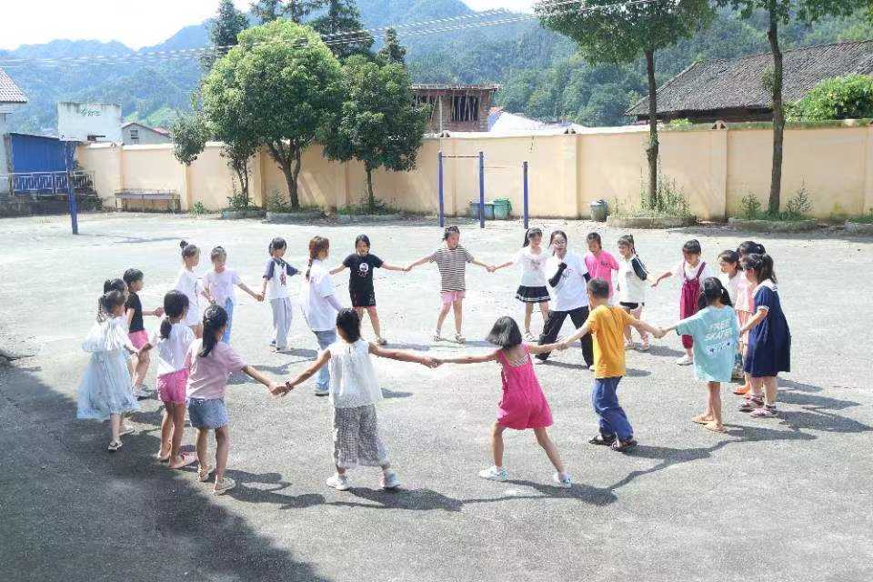 ���������Ļ�����������F�Y֮��