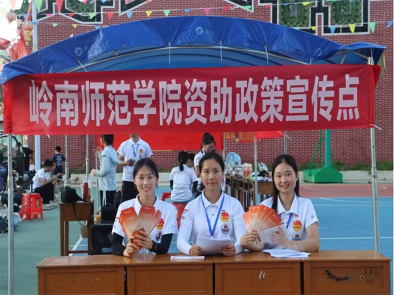 �X������ѿ��������`������������������Y������Q