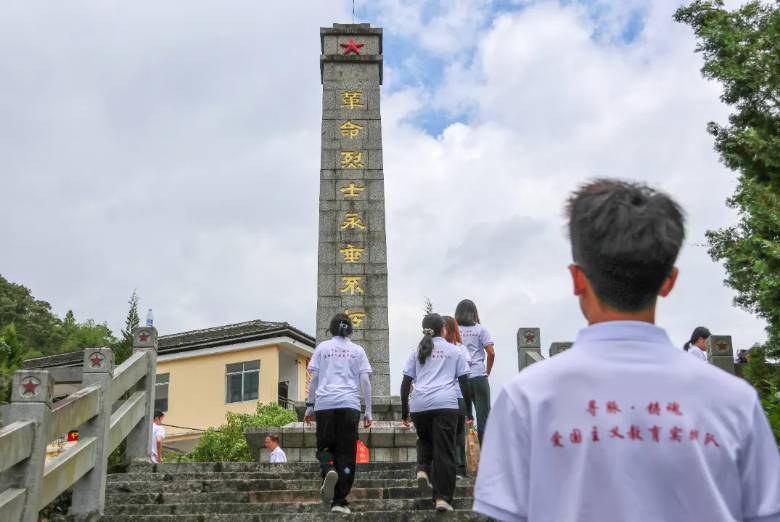 �����l|̤���}���tɫ�����`��ˮ�a����������������}���T�ꡱ���`꠿��Yƪ