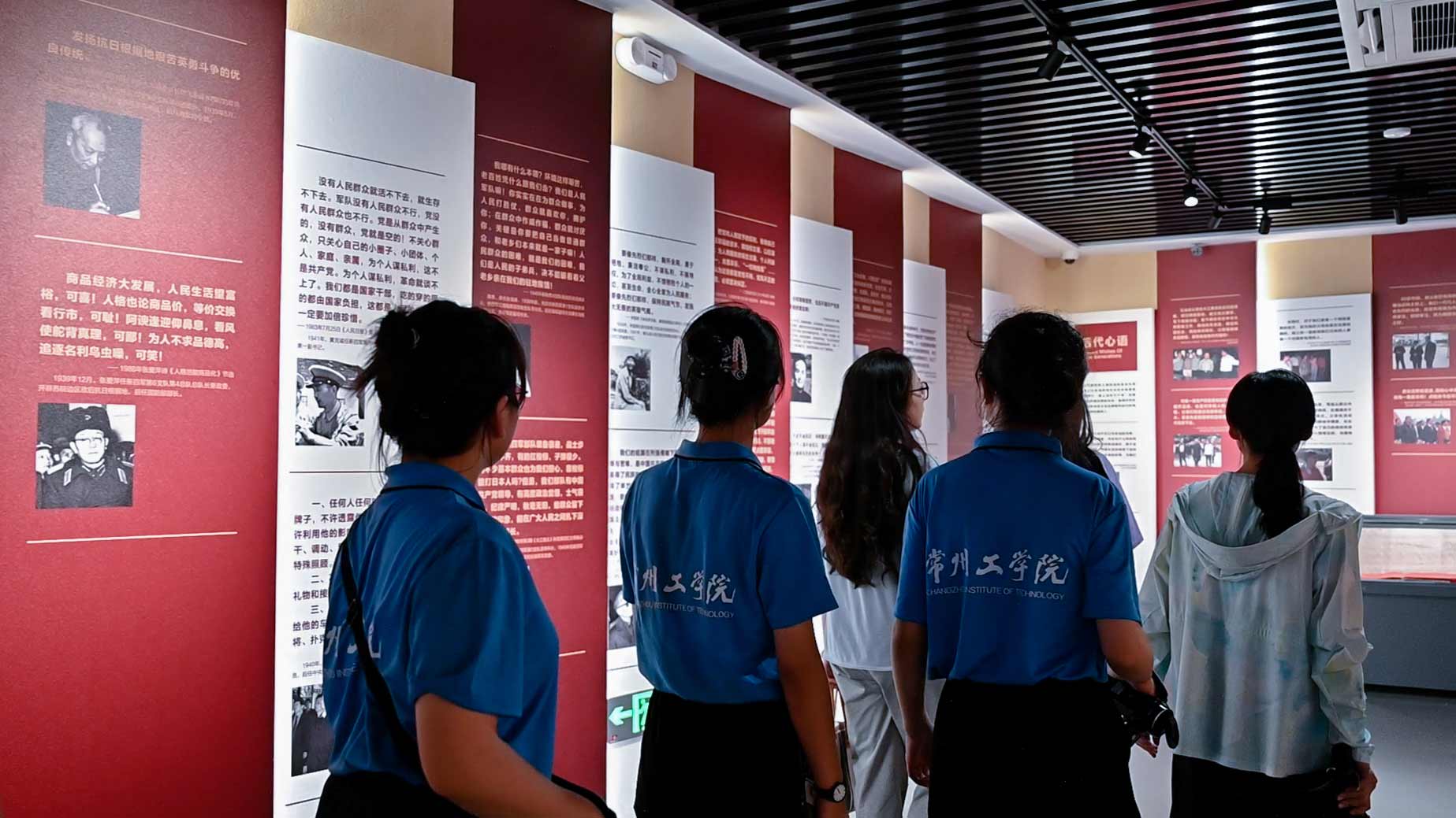 ��P�F܊���� ��͕r������