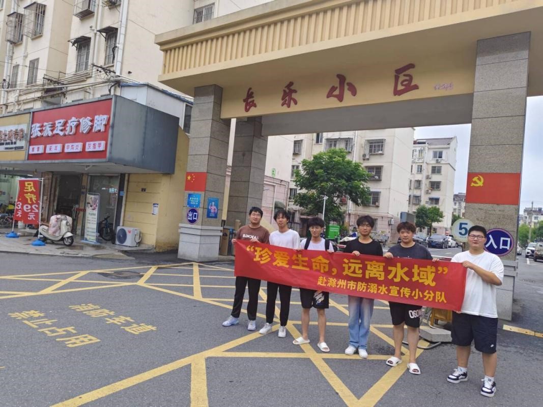 ���������ˮ�����oÿһ������ ���� �L��С�^��ȫ������ƪ��"