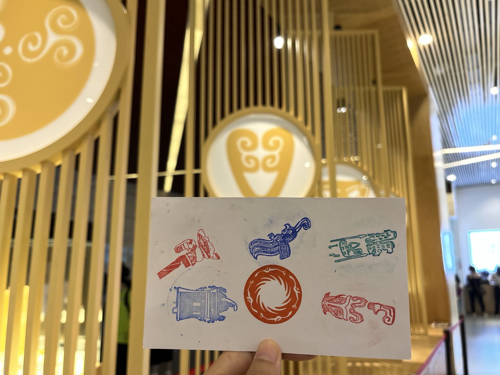 �������^�񣬽����Թ��������Z�W�����Є� ���������^�Ļ���ɫ�c���g�����{��