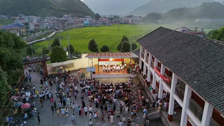 ��ˇ�����l����ƪ�����顱ȼ���d�A��