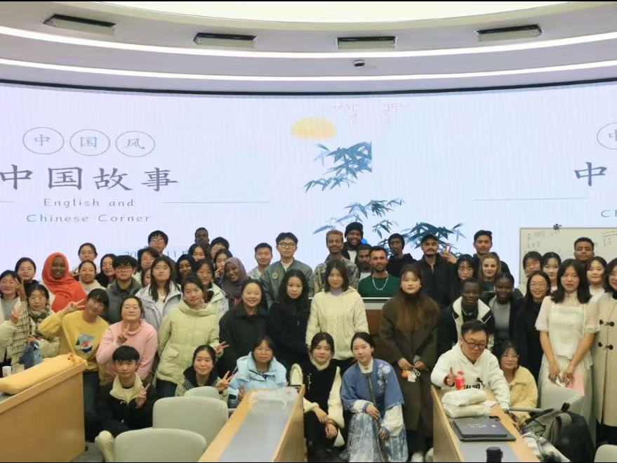 ���⽻���������c����W֮��