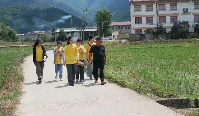 �S�ӵ��ܹ������r��W�ظ��F