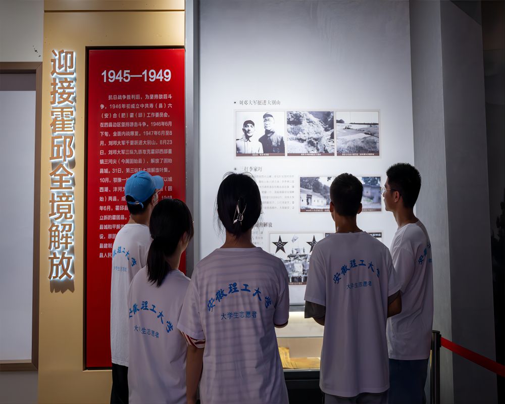 ����������W���߲��ഺ��־Ը����ꠣ��߲��ഺ�ҺV�У����􆢺�ůͯ��