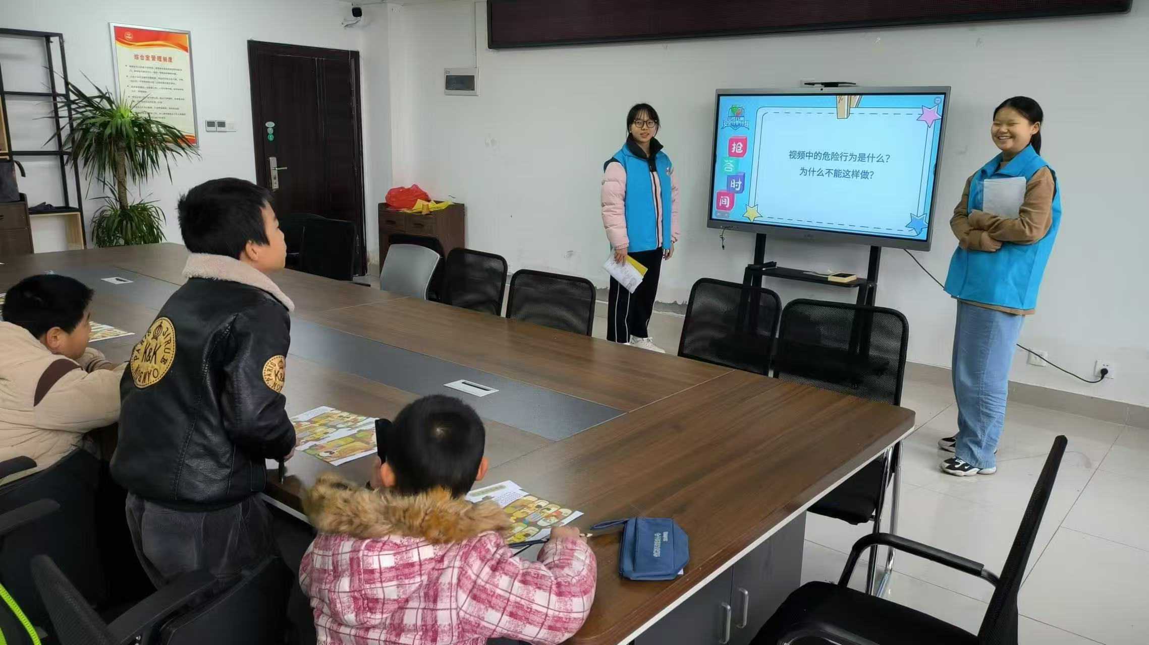 �˽���߅��ȫ�[��������СС��ȫ�lʿ