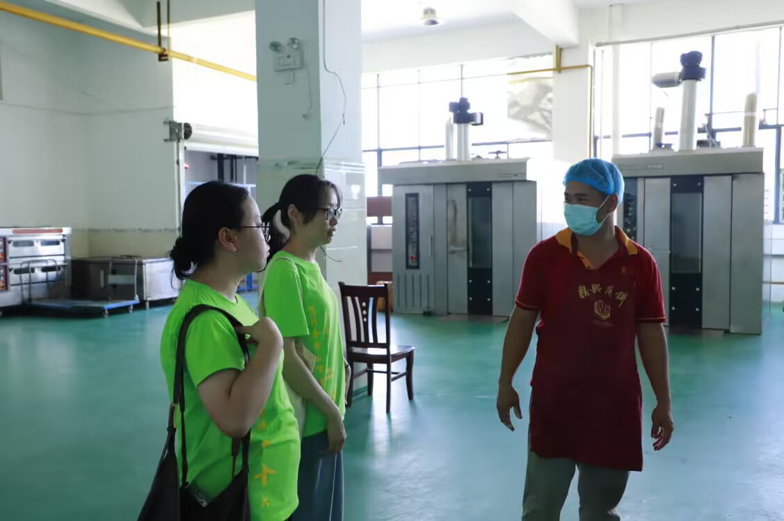 �V�������W�ČWԺ�Fί�W�������w����У������l�塱־Ը��