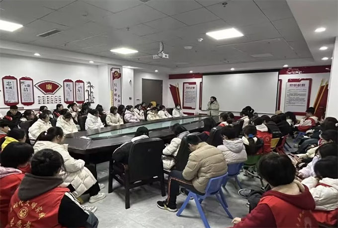 �l�����d�߻��ӣ��ഺ���������r��