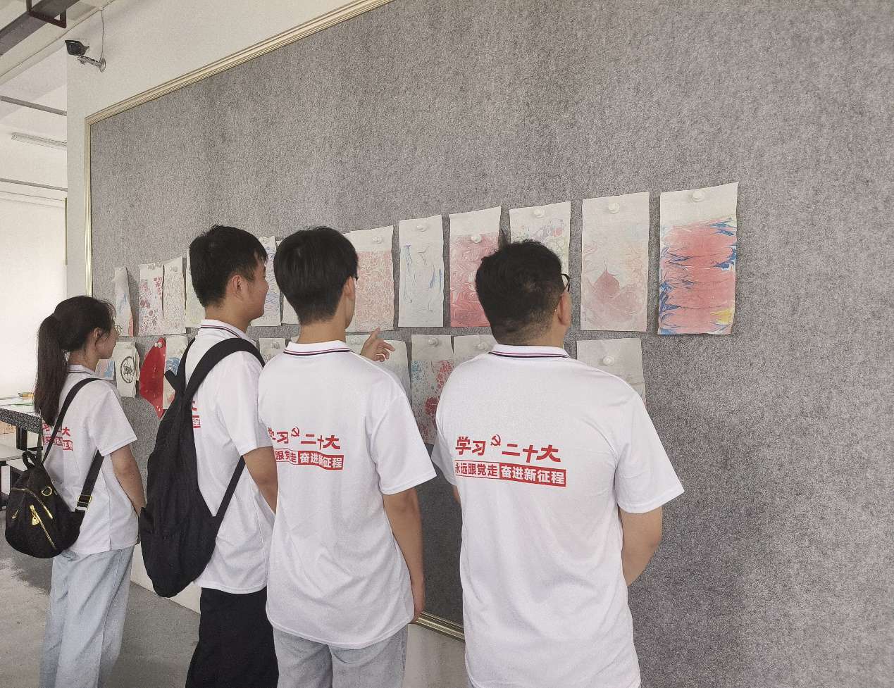  ���{�Б���̽�������{+������lչģʽ�҂���·��