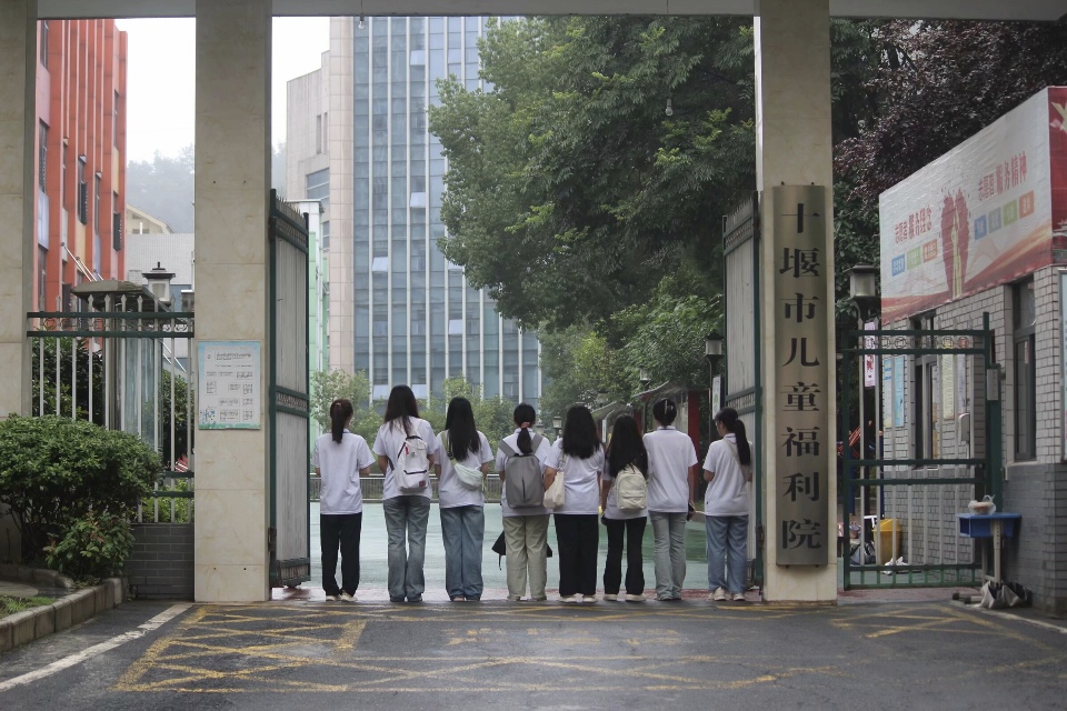 �h�������W(xu��)Ժ�����O��־Ը����(w��)�(du��)����ʮ���Ѓ�ͯ����Ժ���|(zh��)����