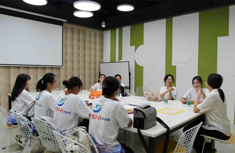 ���l(xi��ng)���s��棬���blue�(du��)��(chu��ng)�������������y(t��ng)���I(y��)�@�D(zhu��n)������(j��)