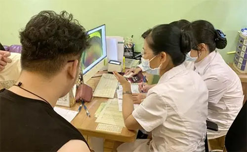 ��W�����찾ҹˢ�֙C �۾�ͻȻ��б����