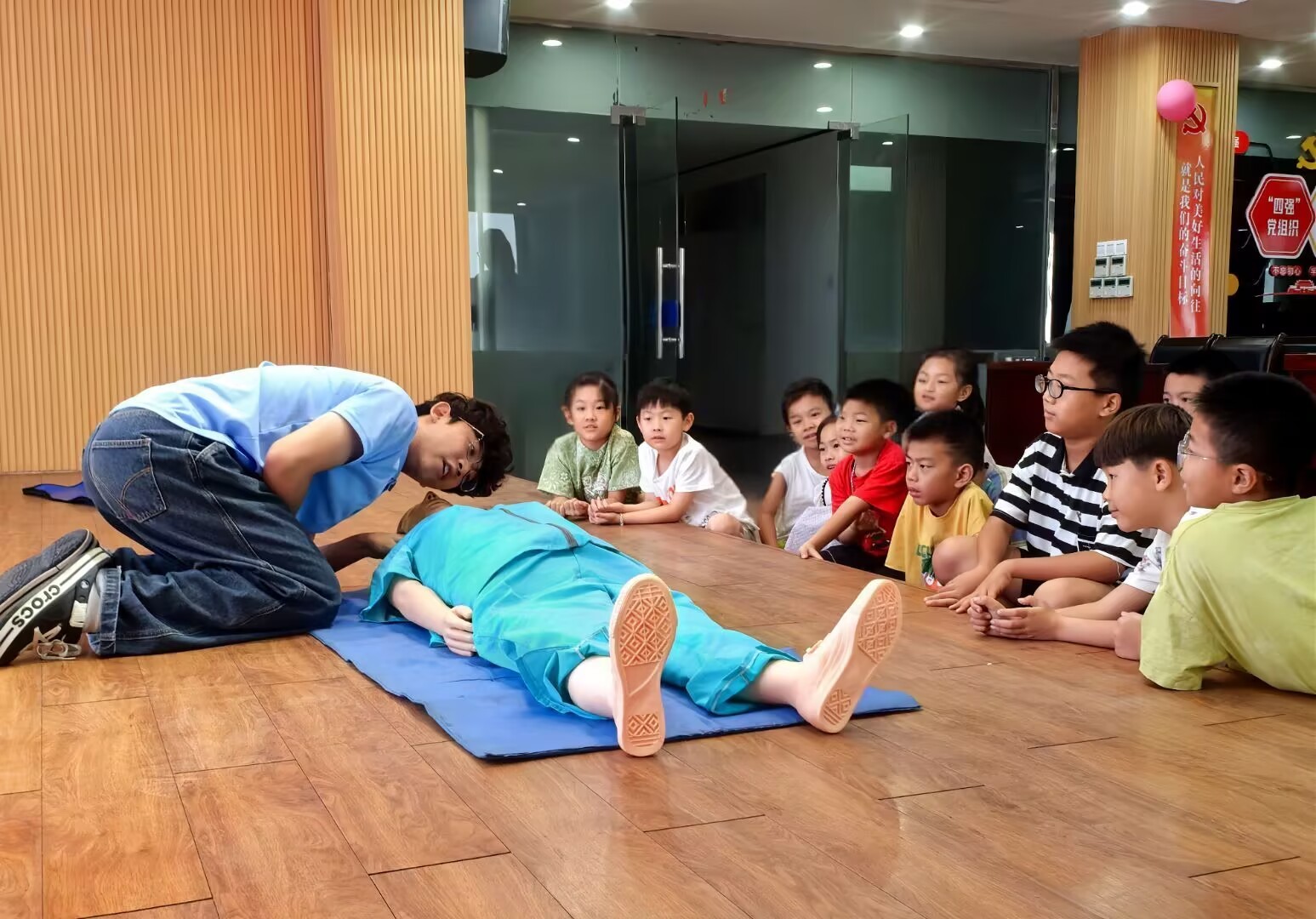 �B�T�t(y��)�WԺ���ഺ�o��������ͬ�С����`����M�x�����_չ������`���