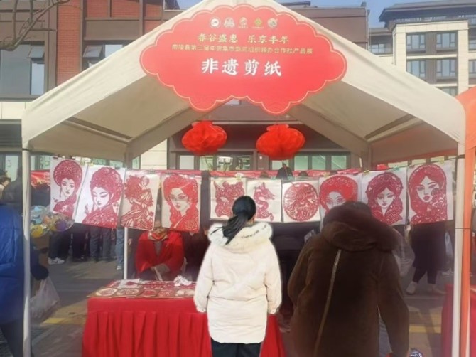 ����ϵ�W(xu��)�Ӹ�ɽ�������K�ȵ��_չ�����y(t��ng)�Ļ����С���(sh��)�`���(d��ng)