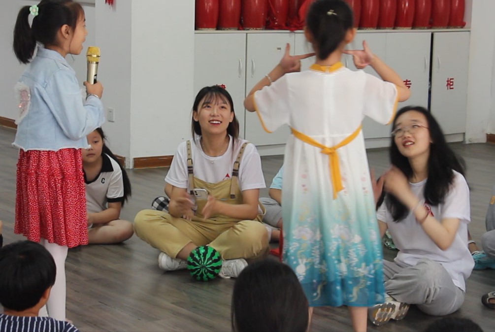 ɽ��W��֧�̸�����ʢ��̽��ͯ��