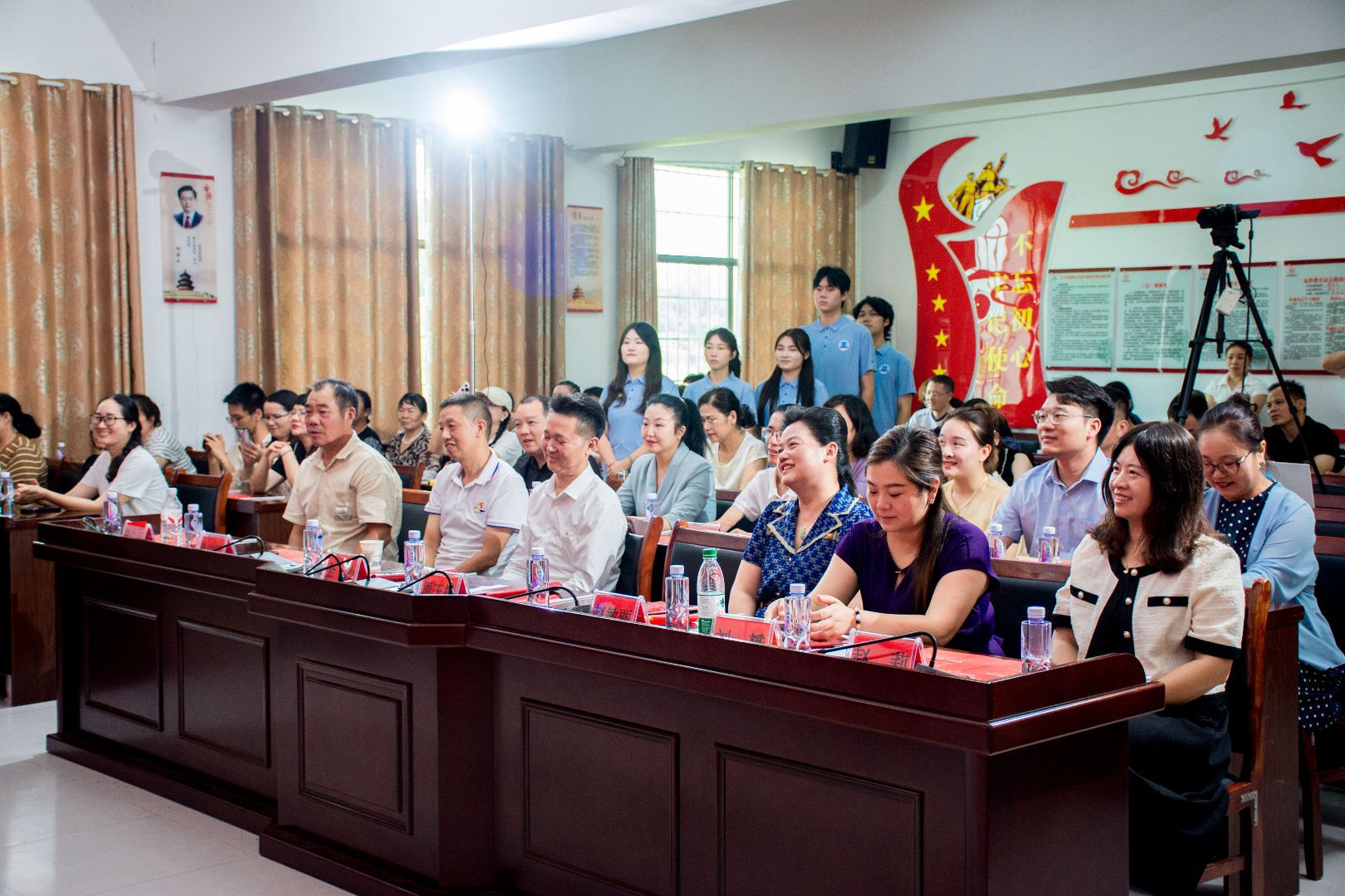 ͯ�y�l(f��)�R�g�� �������������d������ꖌWԺ��־Ը���ՈF����ƺ���e����֮��������ƺ��������ӳɹ�չ