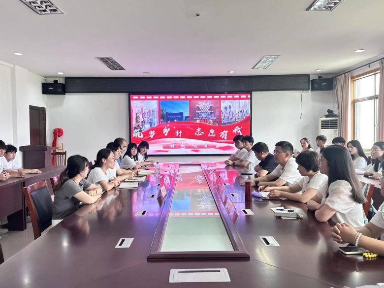 �Ϸʴ�WУ�L�������ܿh�ƎX悿���ο���������l��������`�Fꠎ��������LУ��