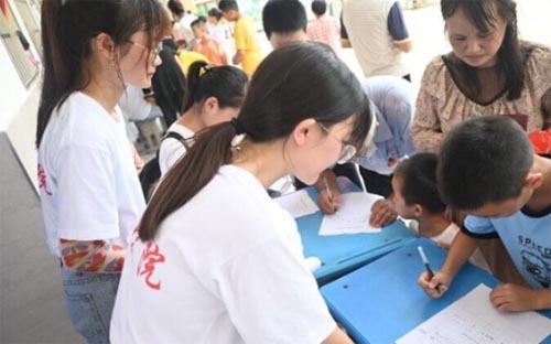 ��Ȼ�x�����h������ֻ��L����