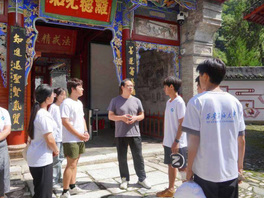 ����ʯ�ʹ�W(xu��)�����l(xi��ng)���s��Σ��ǻ�����(m��ng)����(sh��)�`�F(tu��n)�����R���(hu��)��(sh��)�`