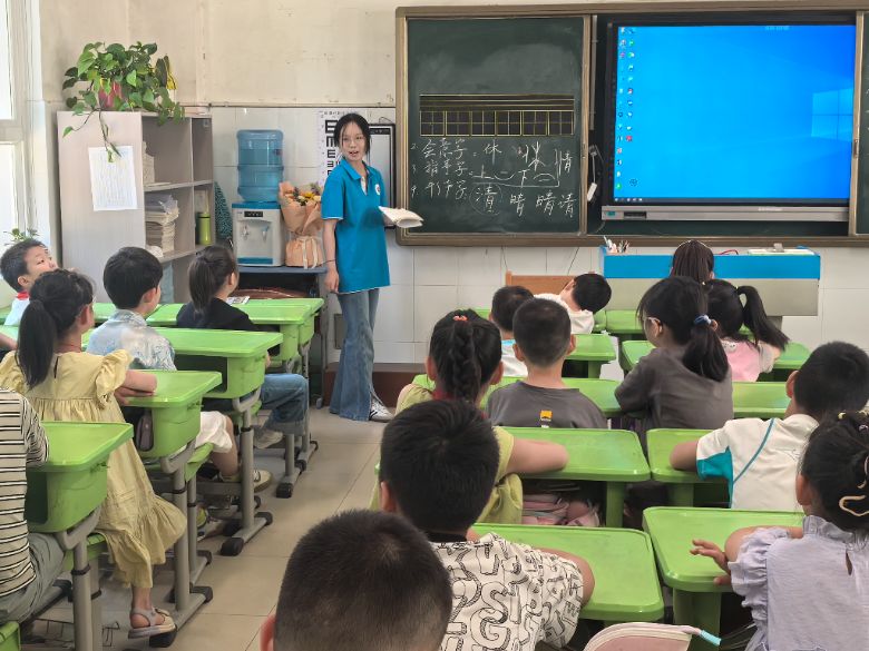 ����Ժ�h�ֽ̌W������l���h�ւ�н���ഺҫ�l;