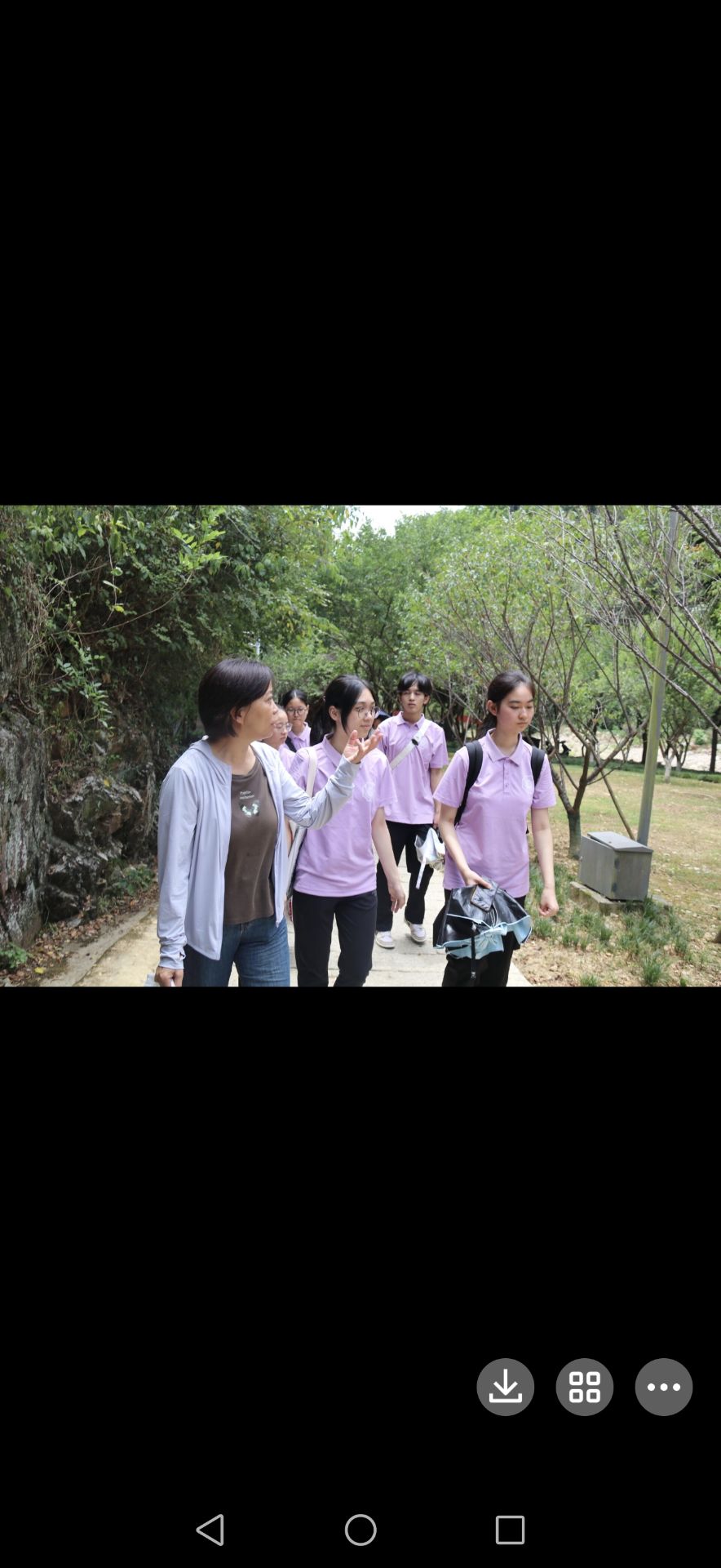 �Ӻ���W(xu��)���G�����}�����`�F(tu��n)���븣�ݡ�Ȫ���M(j��n)���{(di��o)�У����L���B(t��i)���o(h��)�c�Gɫ�l(f��)չ�{(l��n)�D