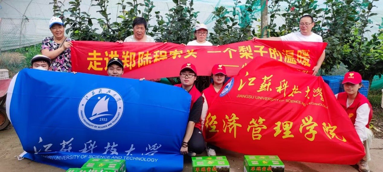 ��С����־Ը����ꠡ��_չ�����M��ꑳ̼��^��һ�����ӵĜ�ů